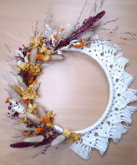 Kit Couronne de macramé et fleurs séchées.
